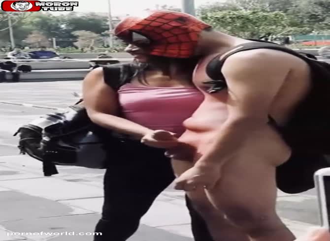 Video :Um, is she really jerking off a stranger in the street!
